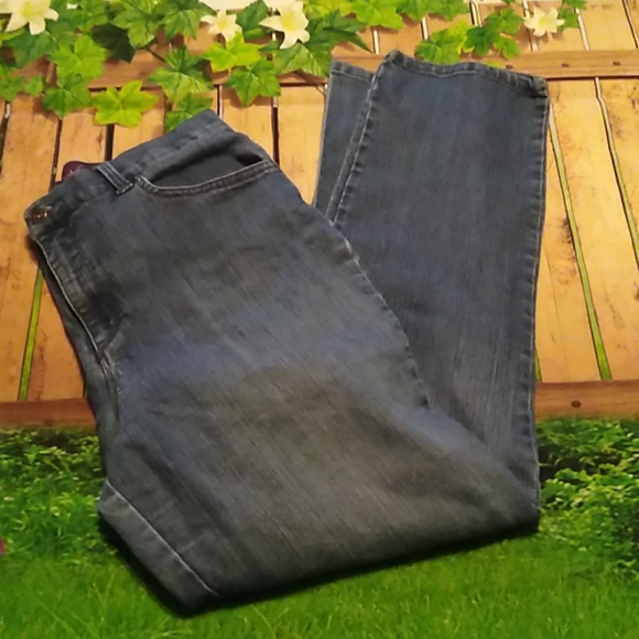 Gloria Vanderbilt blue jeans size 12 - Picture 2 of 6